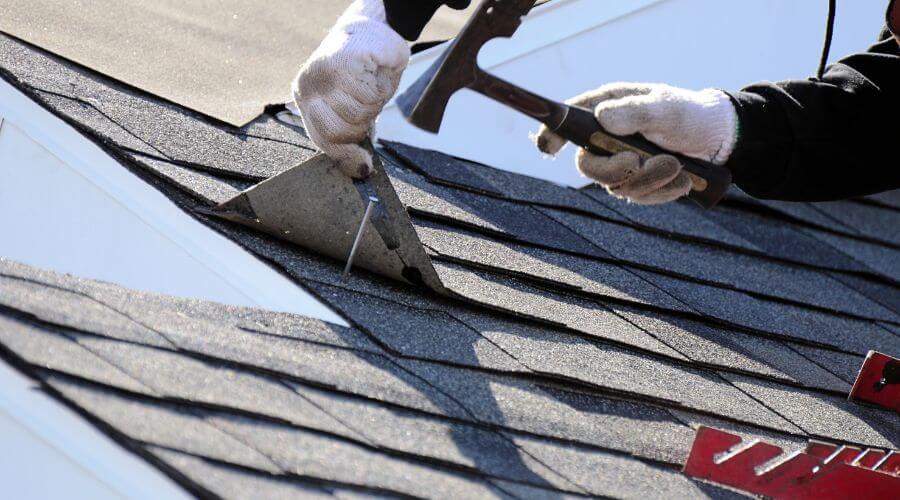 Professional metal roof installation in Scott Air Force Base, IL